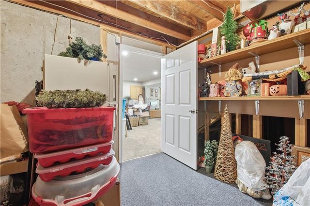 5710 Pflumm Road, Shawnee, KS 66216