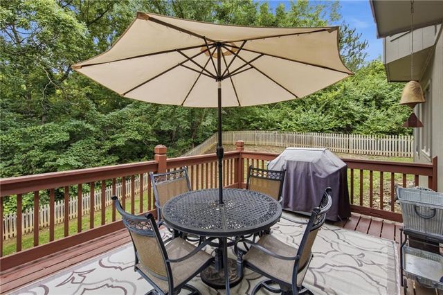 5710 Pflumm Road, Shawnee, KS 66216