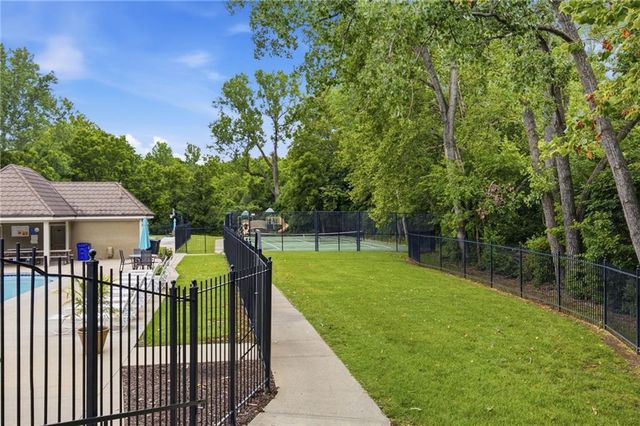 5710 Pflumm Road, Shawnee, KS 66216