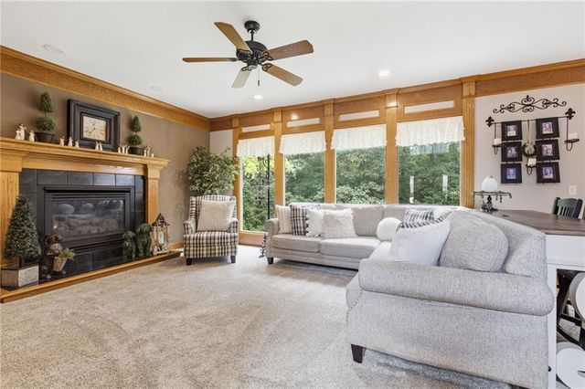 5710 Pflumm Road, Shawnee, KS 66216