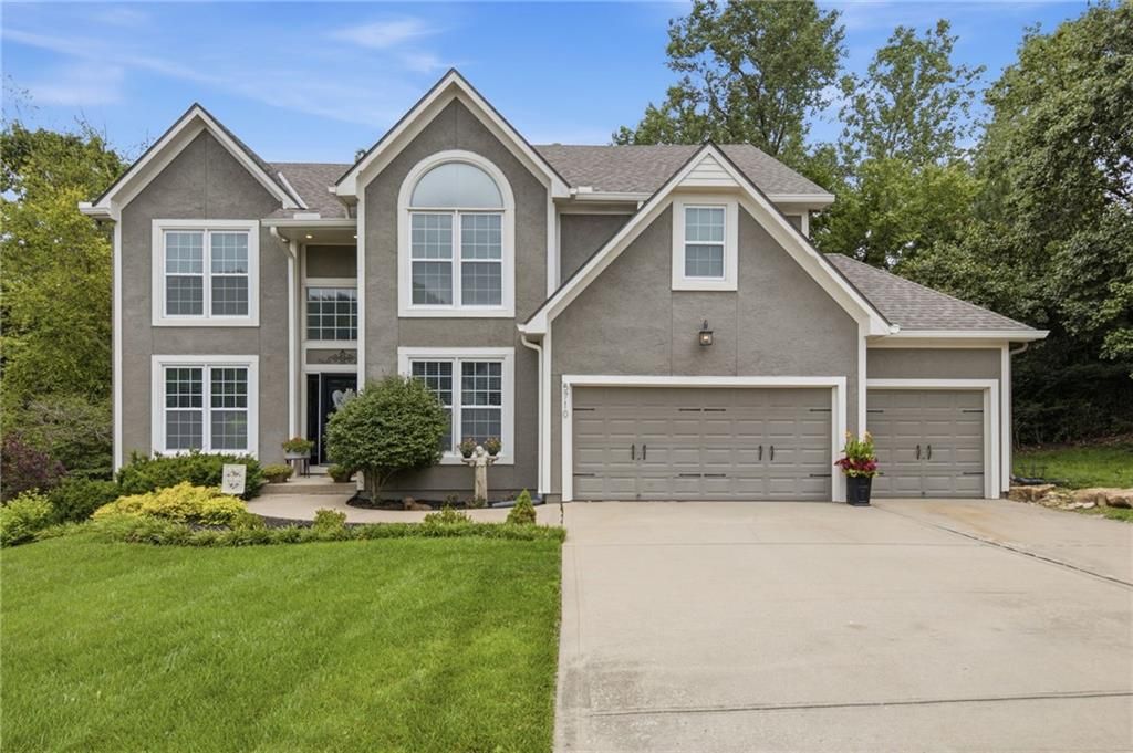 5710 Pflumm Road, Shawnee, KS 66216
