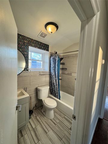 164-41 108th Drive 3, Jamaica, NY 11433