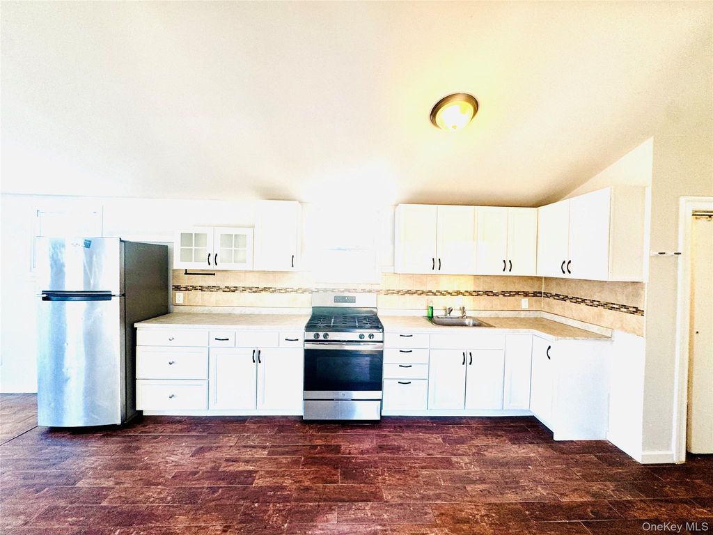 164-41 108th Drive 3, Jamaica, NY 11433