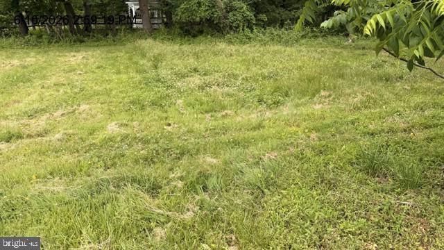 2060 ADAMS RD, East Greenville, PA 18041