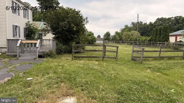 2060 ADAMS RD, East Greenville, PA 18041