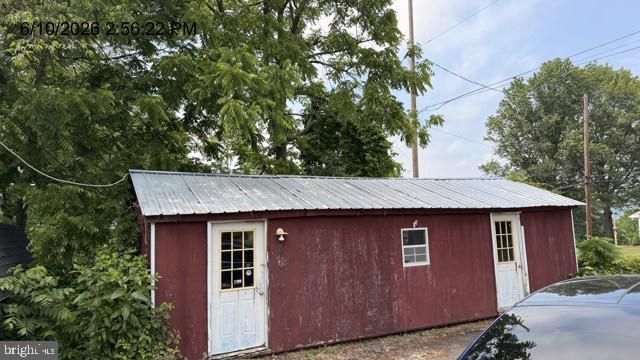 2060 ADAMS RD, East Greenville, PA 18041