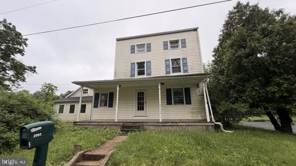 2060 ADAMS RD, East Greenville, PA 18041
