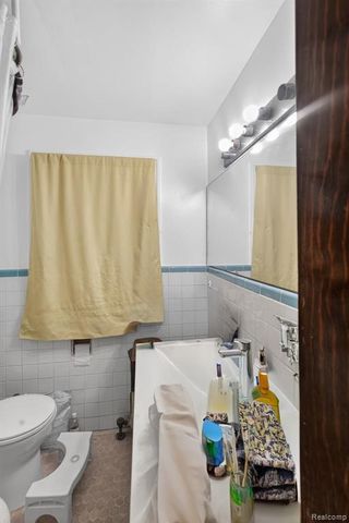 2685 Oakman Boulevard, Detroit, MI 48238