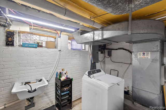 2685 Oakman Boulevard, Detroit, MI 48238