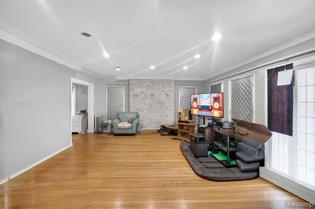 2685 Oakman Boulevard, Detroit, MI 48238