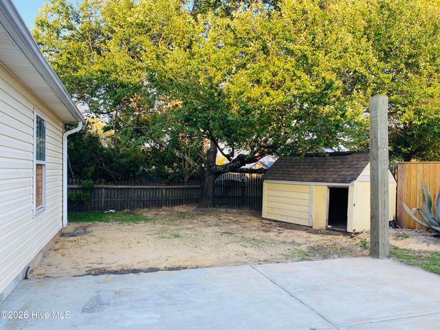 802 Caspian Court, Wilmington, NC 28411