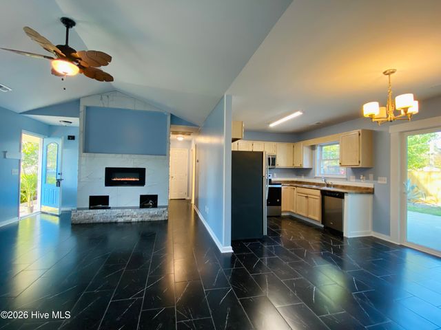 802 Caspian Court, Wilmington, NC 28411