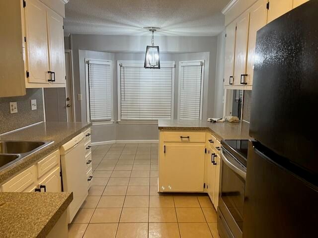 1934 Ivy Hall Road, Charleston, SC 29407