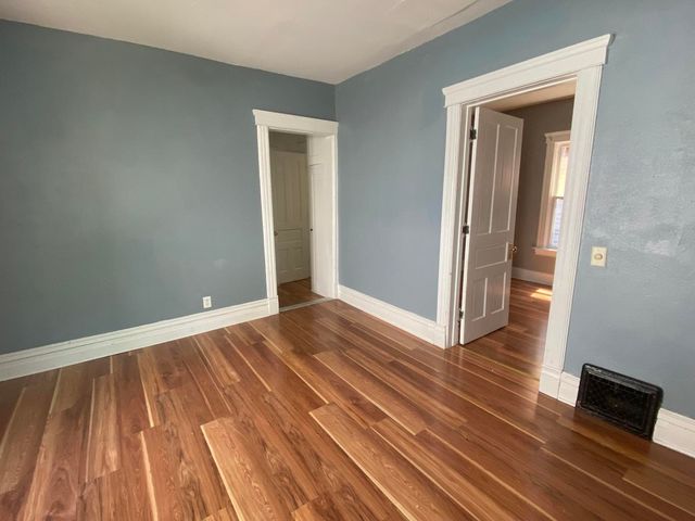 417 Locust Street 1 & 2, Kalamazoo, MI 49007