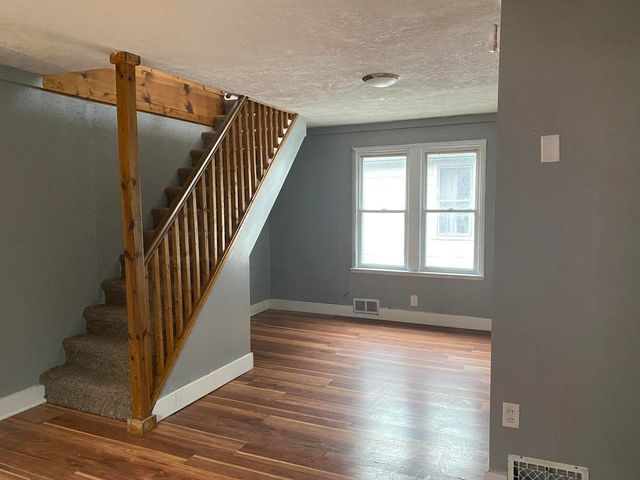 417 Locust Street 1 & 2, Kalamazoo, MI 49007