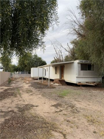 8011 S Smoketree Lane, Mohave Valley, AZ 86440