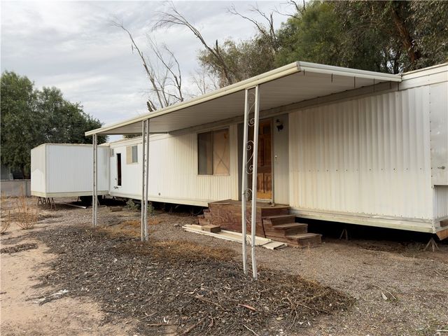 8011 S Smoketree Lane, Mohave Valley, AZ 86440