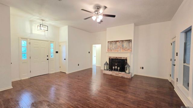 4212 Stumberg Ln, Baton Rouge, LA 70816