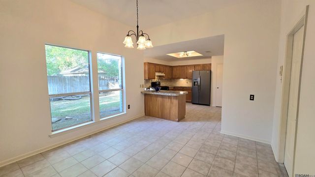 4212 Stumberg Ln, Baton Rouge, LA 70816