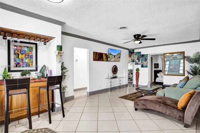 6280 SW 8th Pl, North Lauderdale, FL 33068