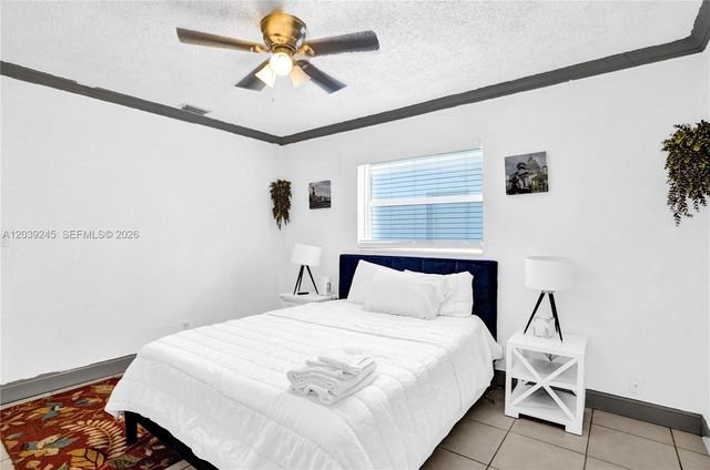 6280 SW 8th Pl, North Lauderdale, FL 33068