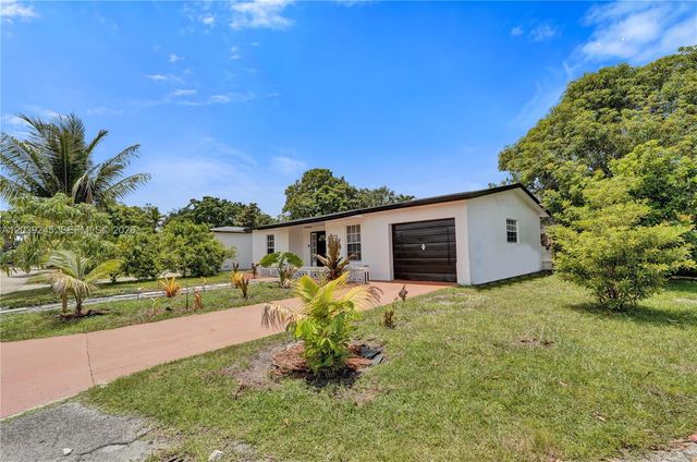 6280 SW 8th Pl, North Lauderdale, FL 33068