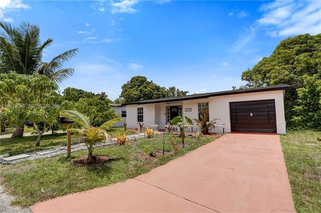 6280 SW 8th Pl, North Lauderdale, FL 33068