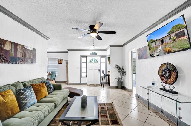 6280 SW 8th Pl, North Lauderdale, FL 33068