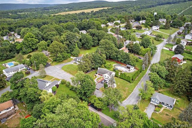 26 Overlook Drive, Warwick, NY 10990