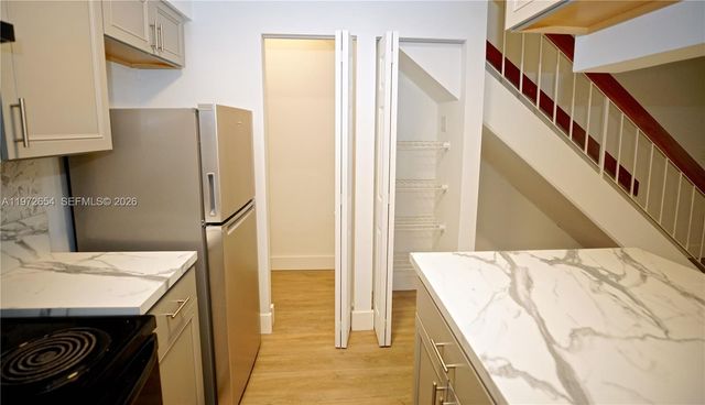 17425 NW 67th Pl B-13, Hialeah, FL 33015