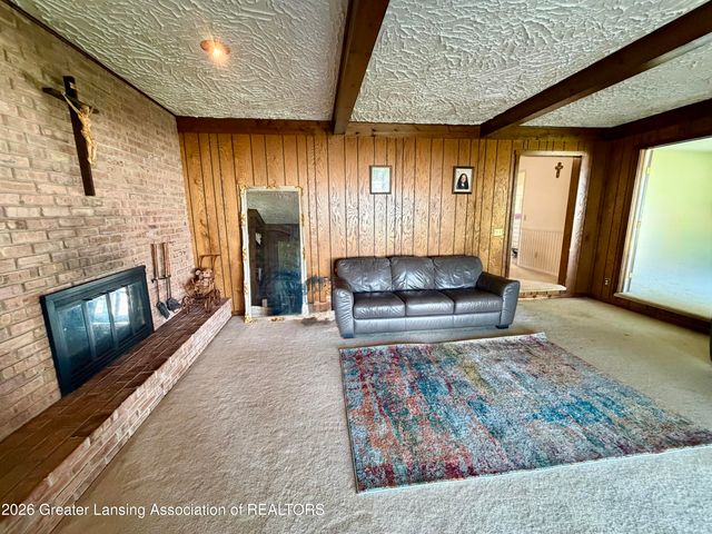 433 Chanticleer Trail, Lansing, MI 48917