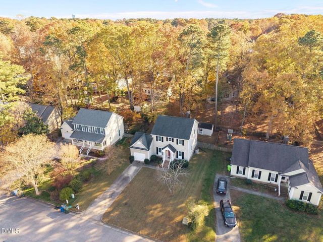 11829 N Exeter Way, Raleigh, NC 27613