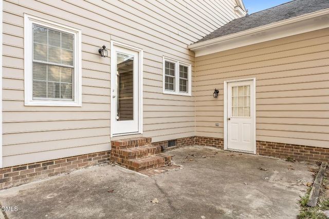 11829 N Exeter Way, Raleigh, NC 27613