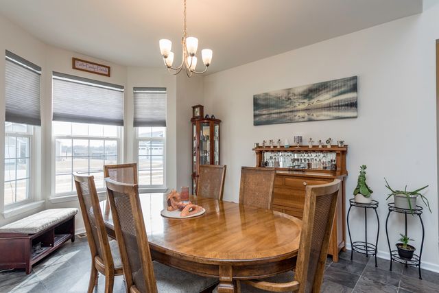 2214 Truman Trail, Mchenry, IL 60051