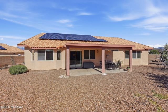 821 N Silverleaf Oak Place, Tucson, AZ 85710