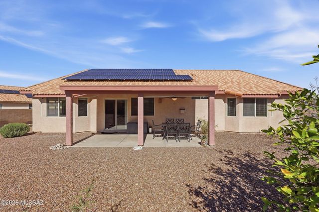 821 N Silverleaf Oak Place, Tucson, AZ 85710