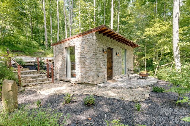 44 Azura Gdns None, Weaverville, NC 28787