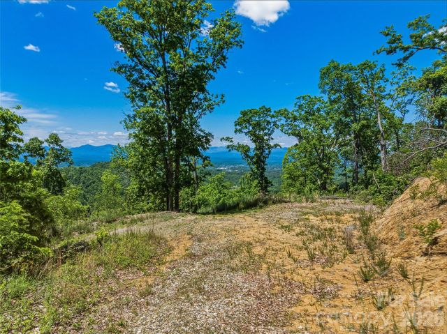 44 Azura Gdns None, Weaverville, NC 28787