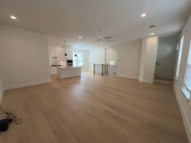 10607 Enclave Shadows Court, Houston, TX 77043