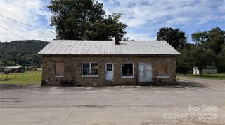 41 Upper Shut In Road, Hot Springs, NC 27843