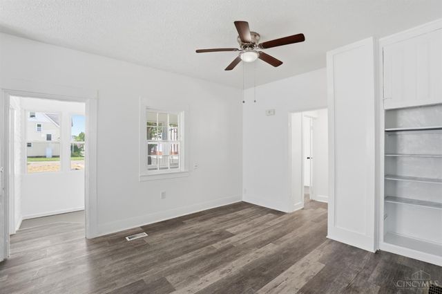 225 N Hill Street, Harrison, OH 45030