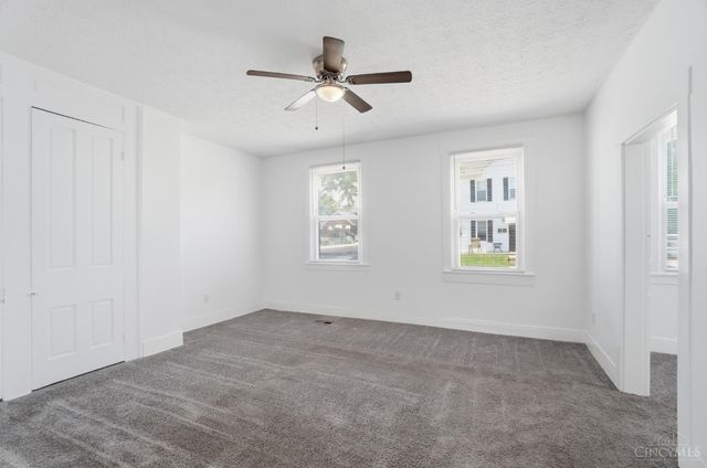 225 N Hill Street, Harrison, OH 45030