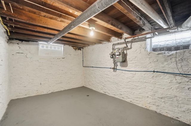 225 N Hill Street, Harrison, OH 45030