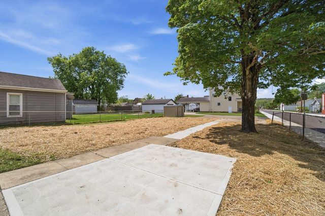 225 N Hill Street, Harrison, OH 45030