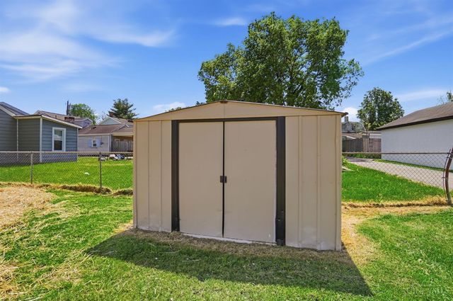 225 N Hill Street, Harrison, OH 45030