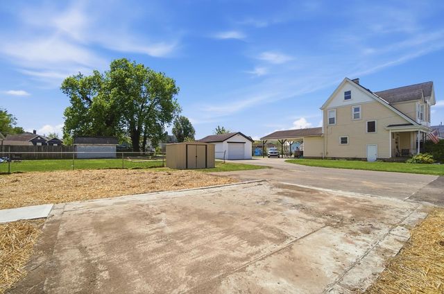 225 N Hill Street, Harrison, OH 45030
