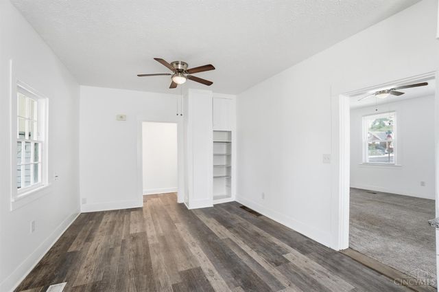 225 N Hill Street, Harrison, OH 45030
