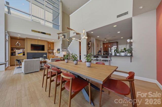 435 S Tryon Street 904, Charlotte, NC 28202