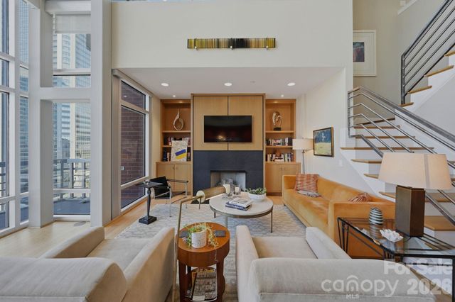 435 S Tryon Street 904, Charlotte, NC 28202