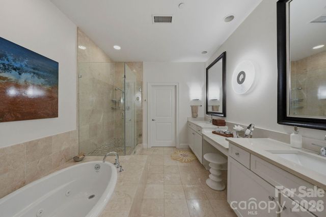 435 S Tryon Street 904, Charlotte, NC 28202
